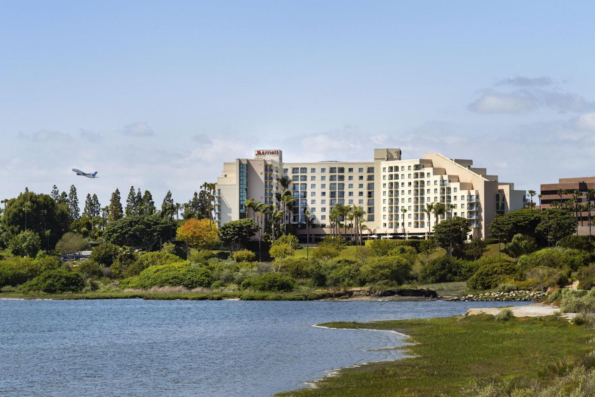 Newport Beach Marriott Bayview Exterior photo